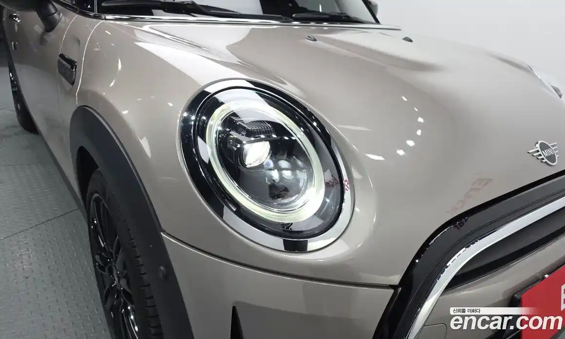 Mini Cooper 2023 1.5 автомат (гидро), фото 7