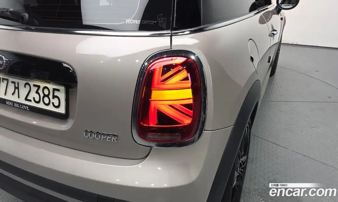 Mini Cooper 2023 1.5 автомат (гидро), фото 8