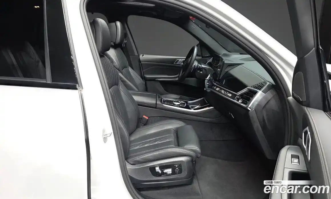 BMW X5 2025 3.0 автомат (гидро), фото 17