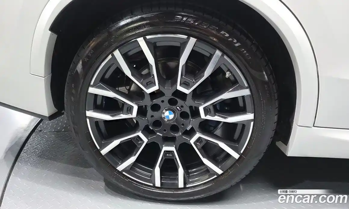 BMW X5 2025 3.0 автомат (гидро), фото 5