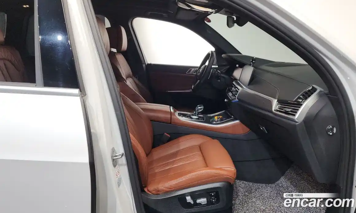 BMW X5 2022 3.0 автомат (гидро), фото 16