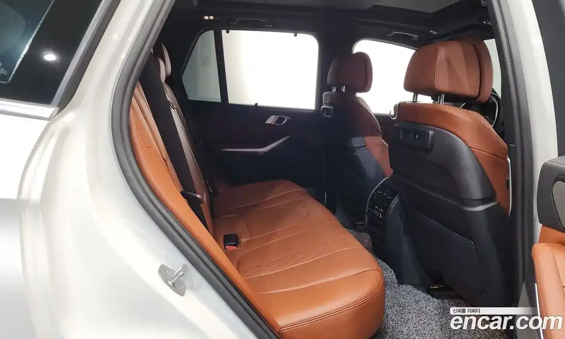 BMW X5 2022 3.0 автомат (гидро), фото 17