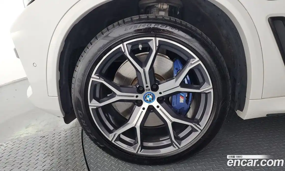 BMW X5 2022 3.0 автомат (гидро), фото 5
