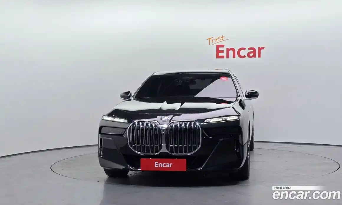 BMW 7 серия 2023 3.0 автомат (гидро), фото 3