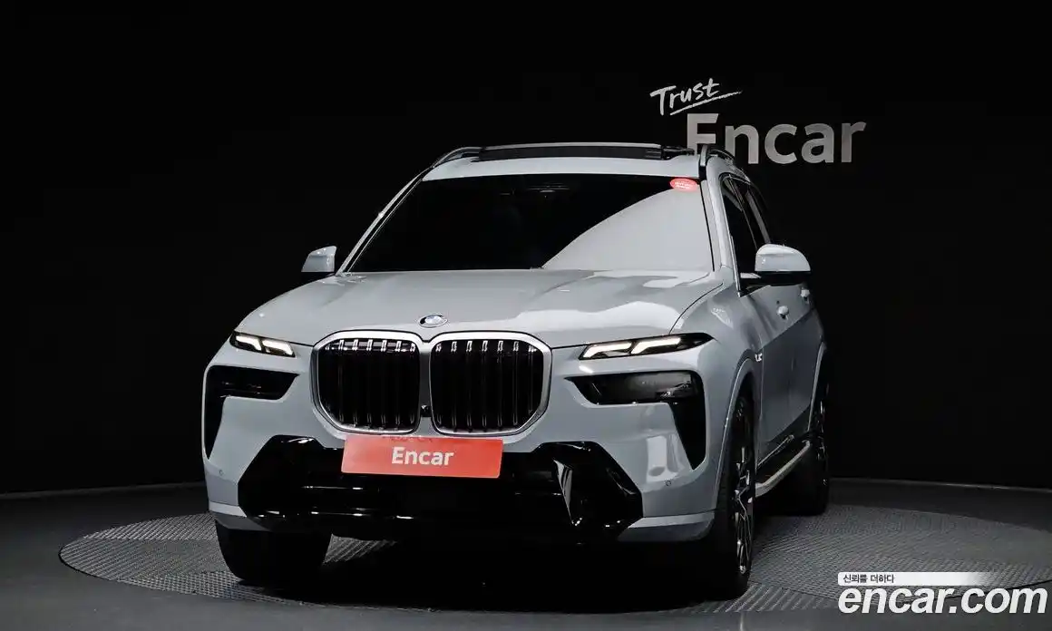 BMW X7 2023 3.0 автомат (гидро), фото 3