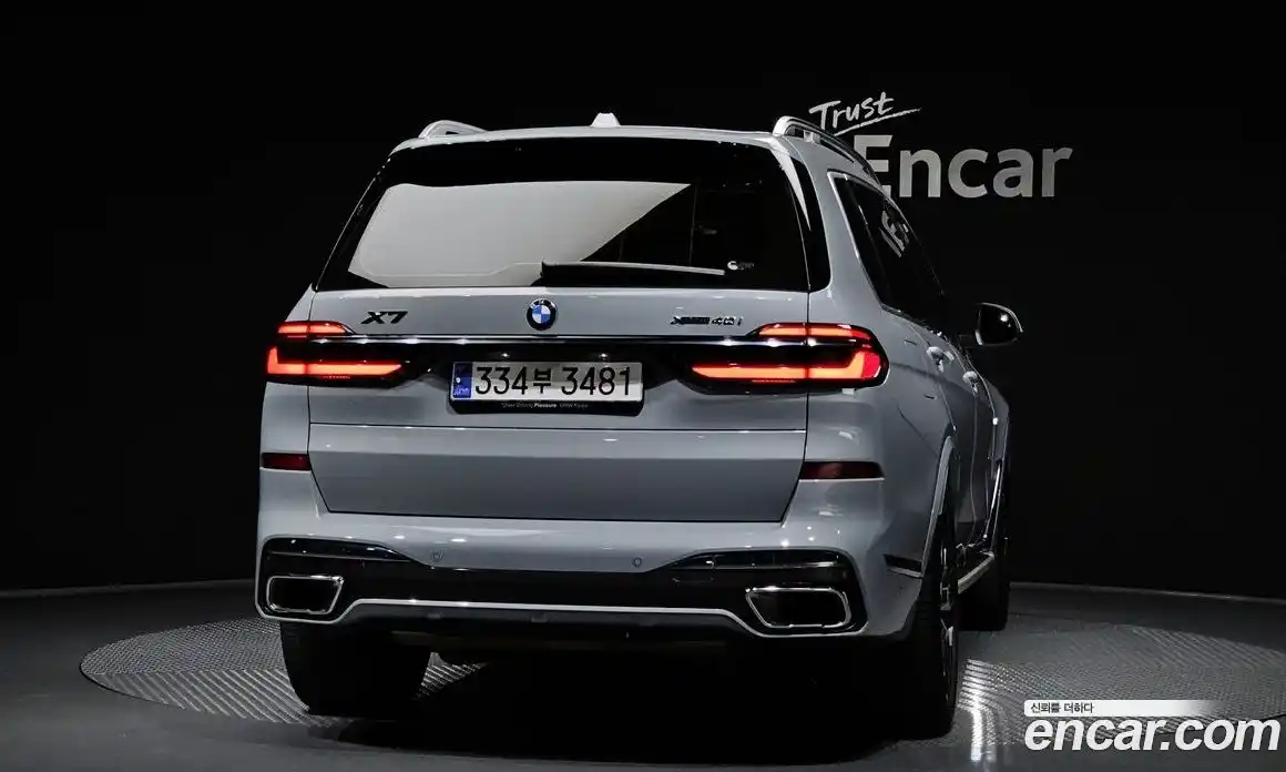 BMW X7 2023 3.0 автомат (гидро), фото 4