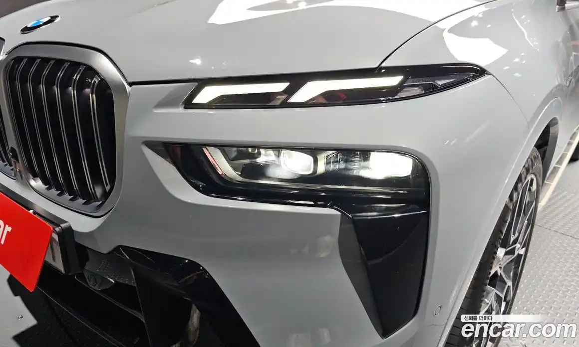 BMW X7 2023 3.0 автомат (гидро), фото 8