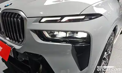 BMW X7 2023 3.0 автомат (гидро), миниатюра 8