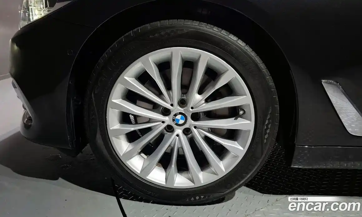 BMW 5 серия 2018 2.0 автомат (гидро), фото 5