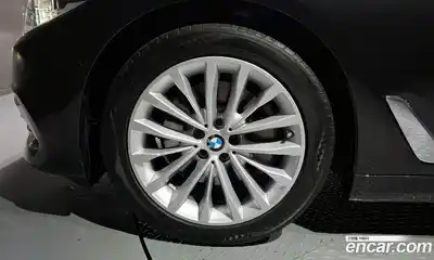 BMW 5 серия 2018 2.0 автомат (гидро), миниатюра 5