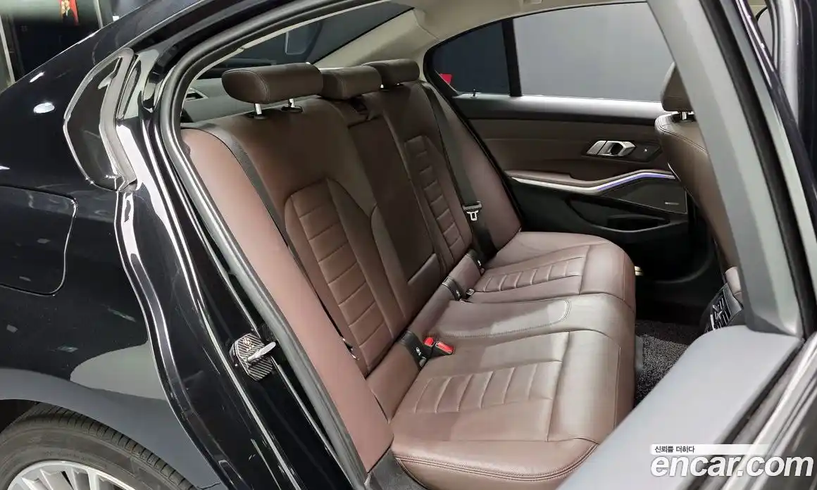 BMW 3 серия 2021 2.0 автомат (гидро), фото 17