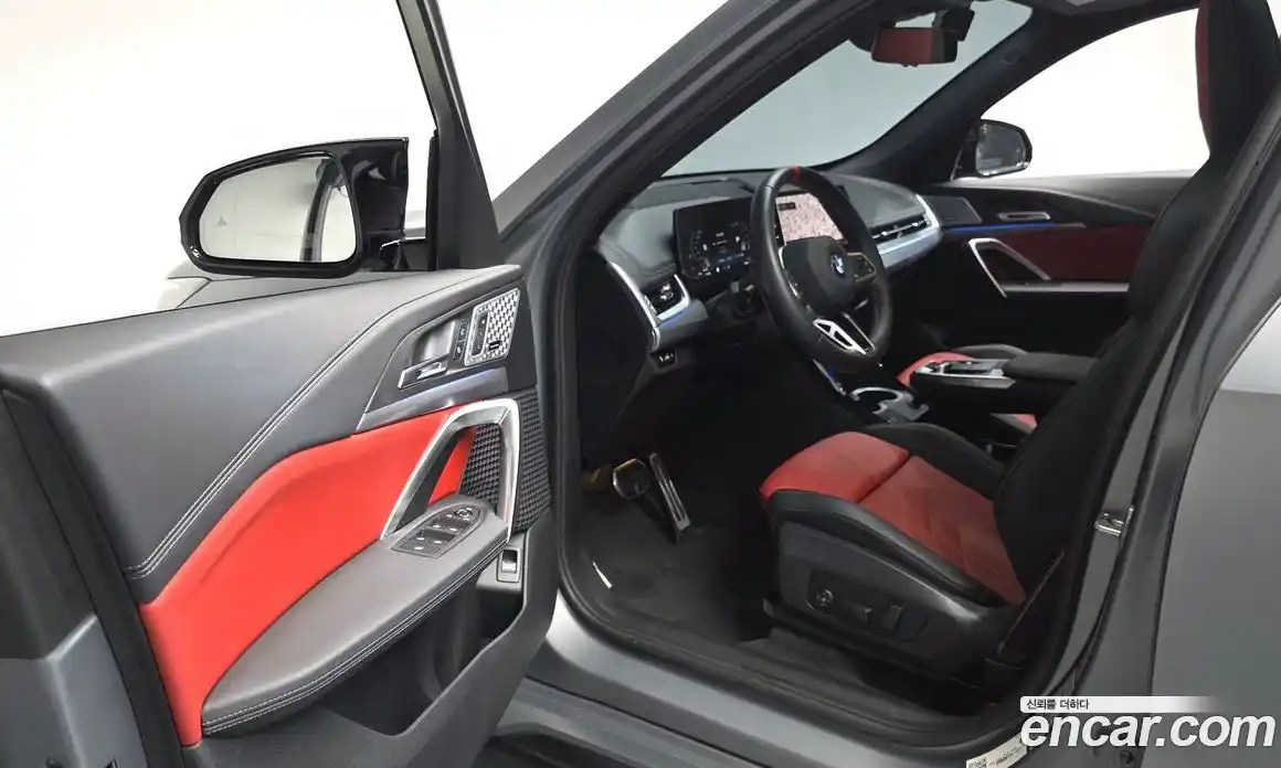 BMW X1 2024 2.0 автомат (гидро), фото 13