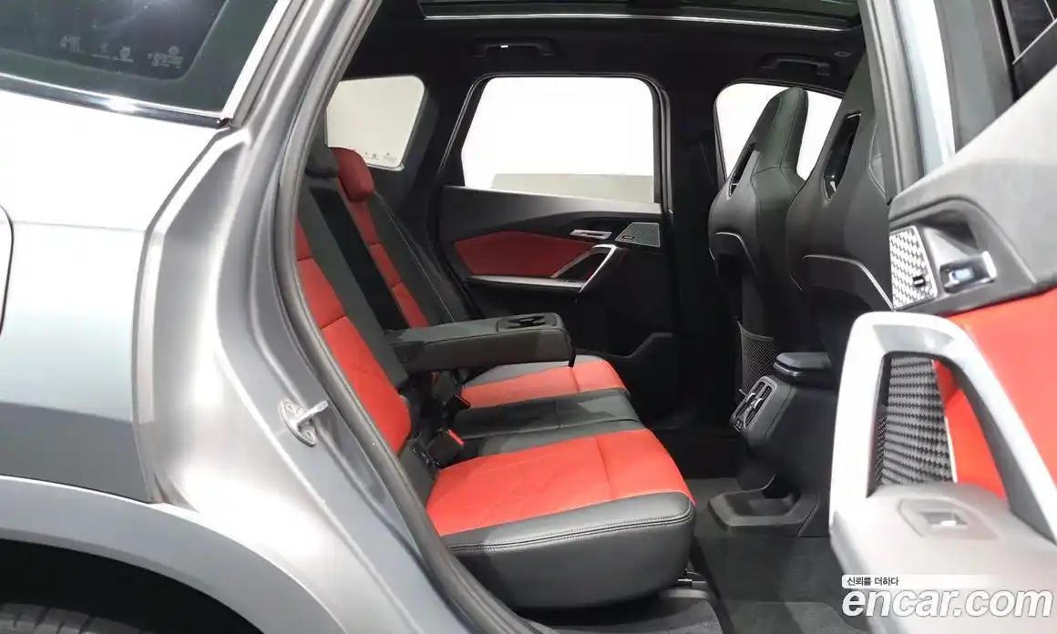BMW X1 2024 2.0 автомат (гидро), фото 17