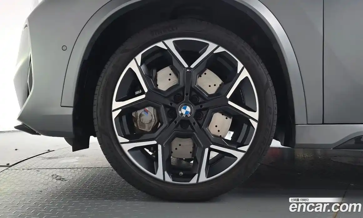 BMW X1 2024 2.0 автомат (гидро), фото 5