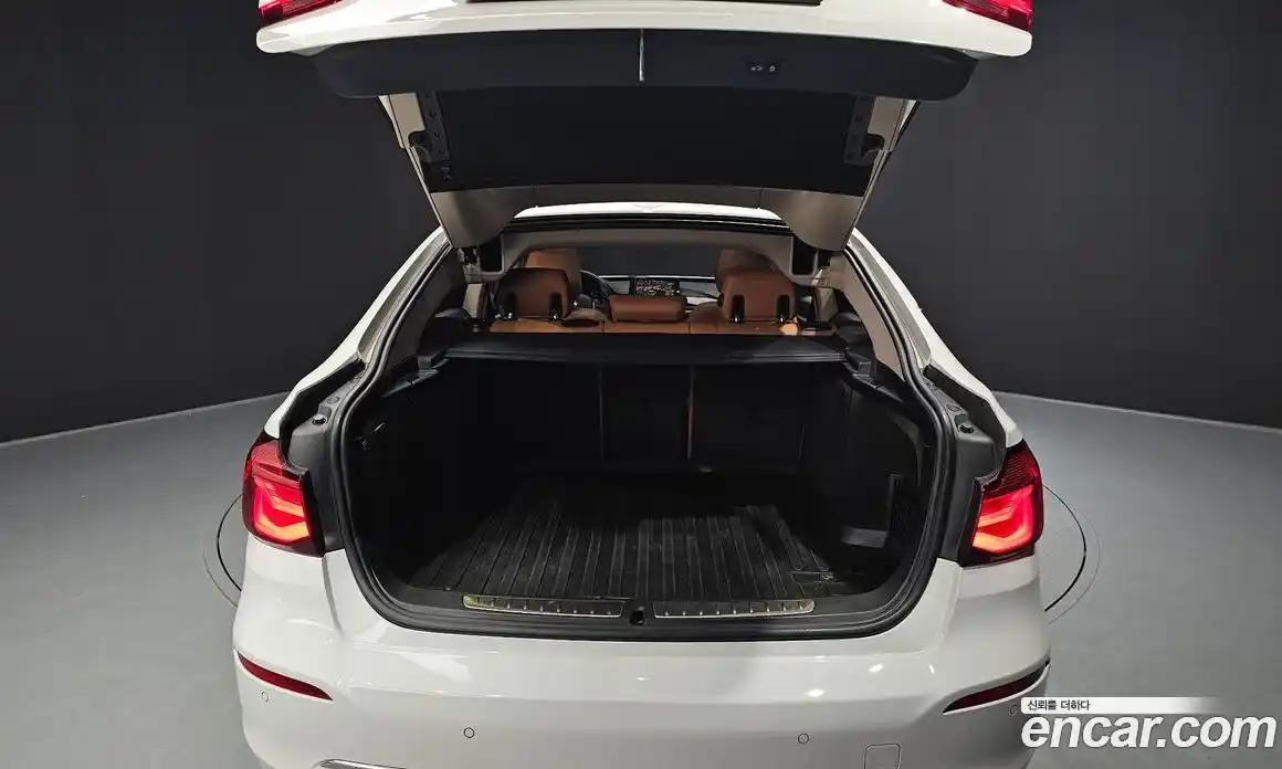 BMW 3 серия 2019 2.0 автомат (гидро), фото 25