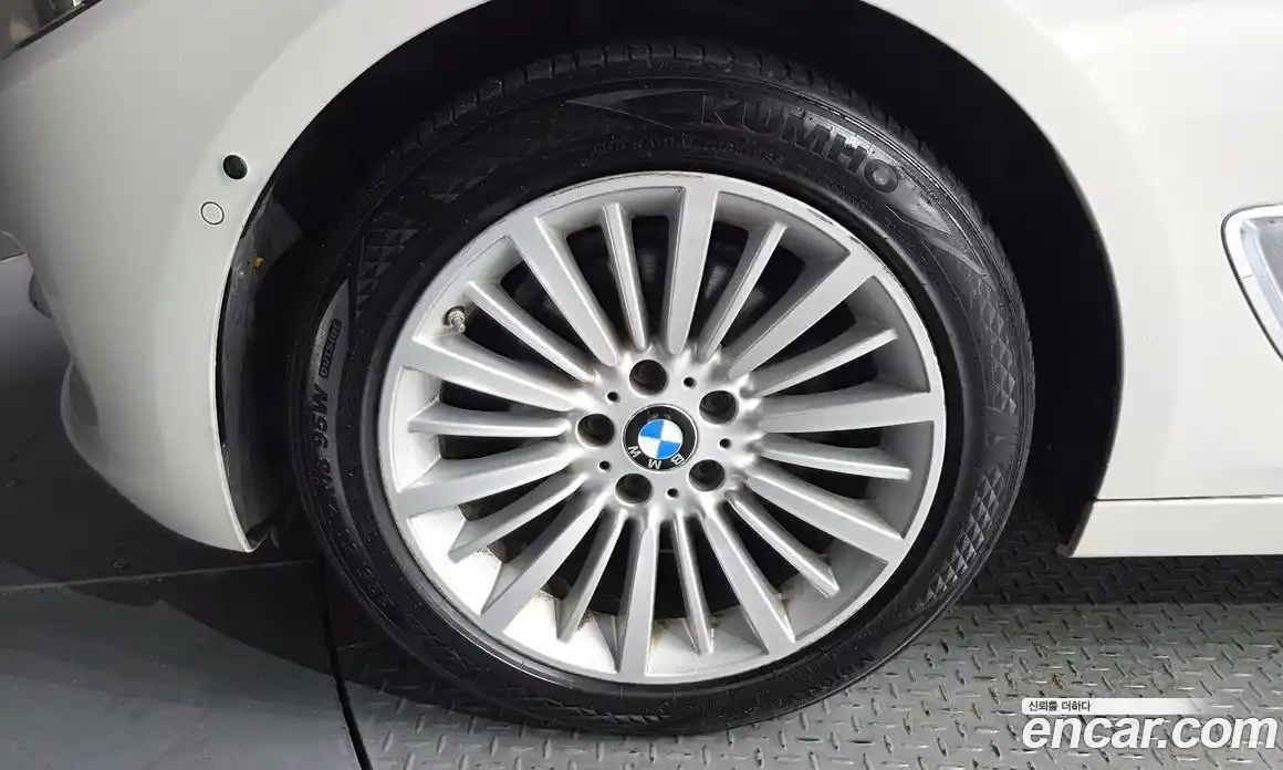 BMW 3 серия 2018 2.0 автомат (гидро), фото 5