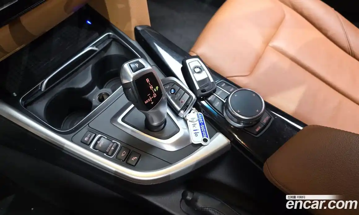 BMW 3 серия 2018 2.0 автомат (гидро), фото 9