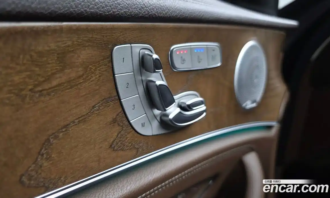 Mercedes-Benz E-Class 2019 2.0 автомат (гидро), фото 23