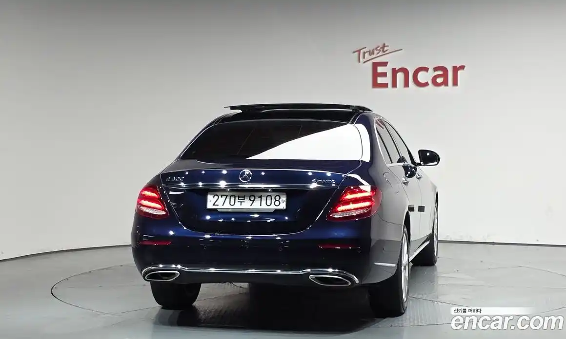 Mercedes-Benz E-Class 2019 2.0 автомат (гидро), фото 3