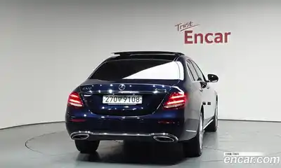 Mercedes-Benz E-Class 2019 2.0 автомат (гидро), миниатюра 3