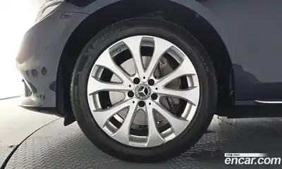Mercedes-Benz E-Class 2019 2.0 автомат (гидро), миниатюра 4