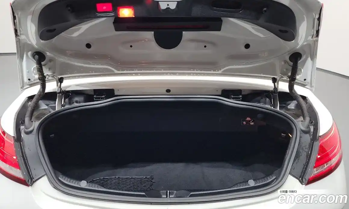 Mercedes-Benz C-Class 2018 2.0 гидро, фото 26
