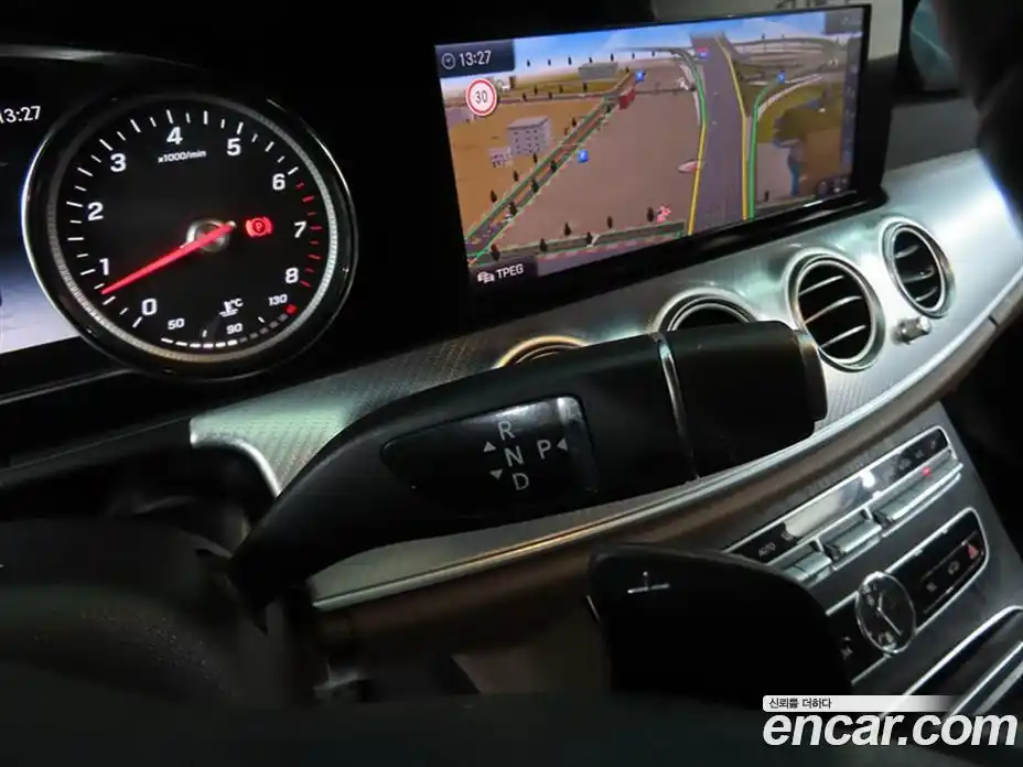 Mercedes-Benz E-Class 2020 2.0 автомат (гидро), фото 11