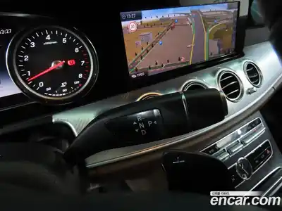 Mercedes-Benz E-Class 2020 2.0 автомат (гидро), миниатюра 11
