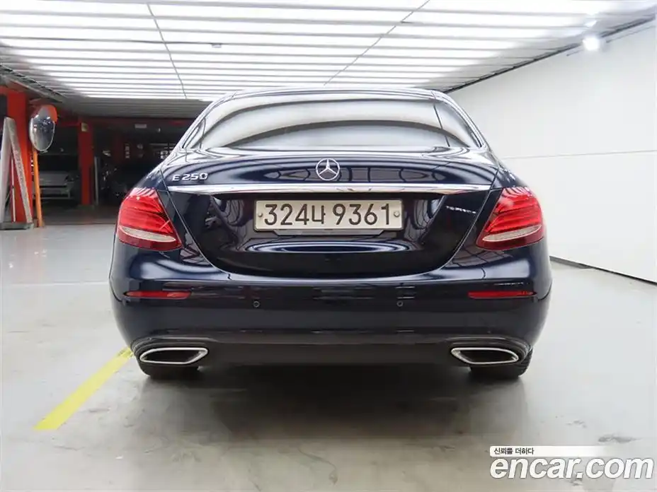 Mercedes-Benz E-Class 2020 2.0 автомат (гидро), фото 3