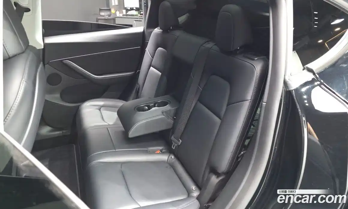 Tesla Model Y 2022 0.2 гидро, фото 18