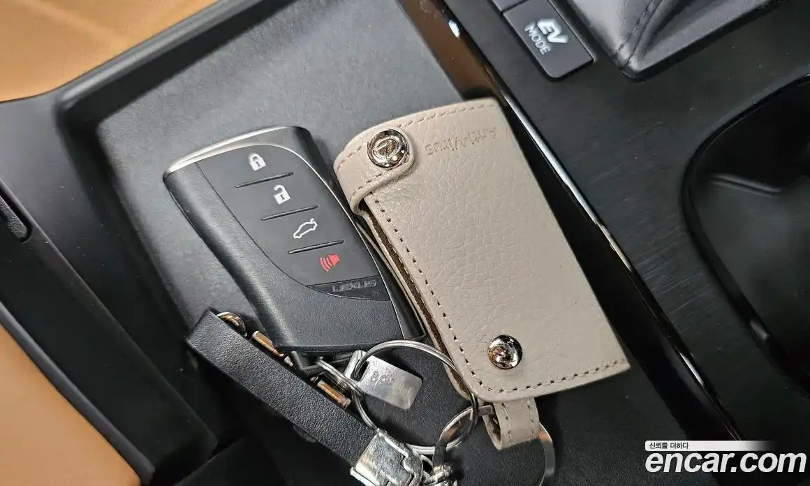 Lexus ES 2023 2.5 гидро, фото 23