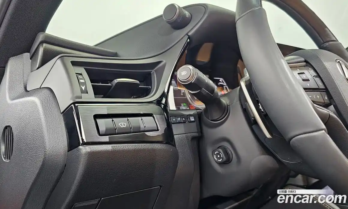 Lexus ES 2023 2.5 гидро, фото 29