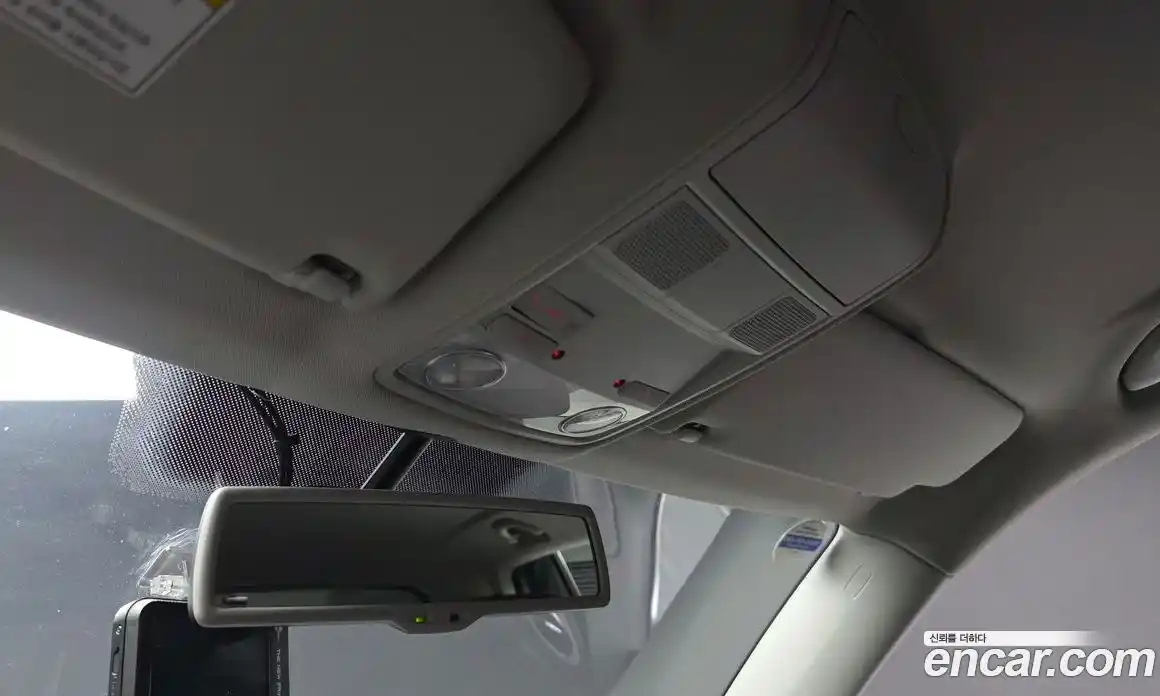 Volkswagen Tiguan 2012 2.0 автомат (гидро), фото 19