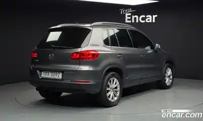Volkswagen Tiguan 2012 2.0 автомат (гидро), миниатюра 2