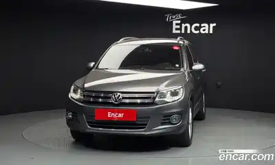 Volkswagen Tiguan 2012 2.0 автомат (гидро), миниатюра 3