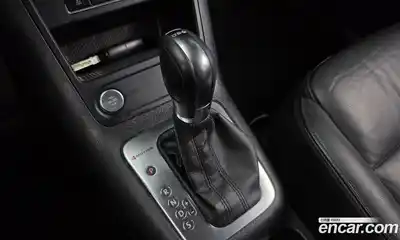 Volkswagen Tiguan 2012 2.0 автомат (гидро), миниатюра 9