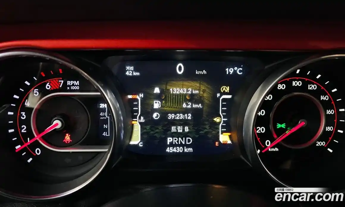 Jeep Wrangler 2021 2.0 автомат (гидро), фото 11