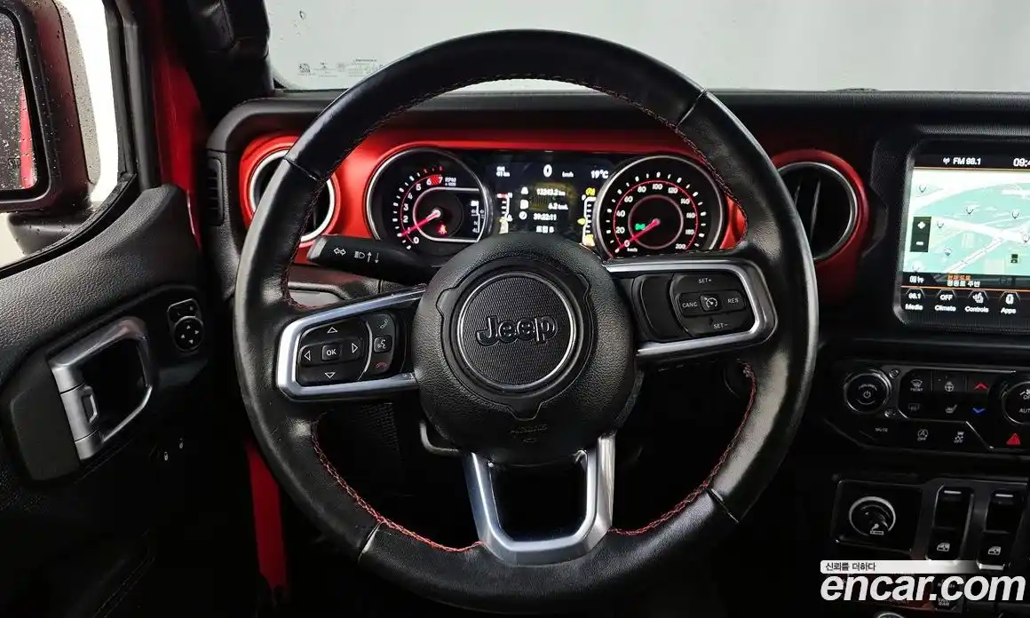 Jeep Wrangler 2021 2.0 автомат (гидро), фото 19