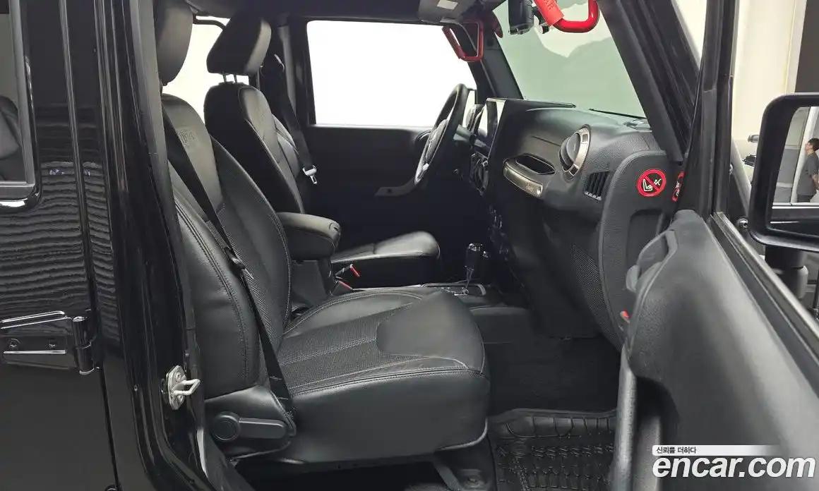 Jeep Wrangler 2016 3.6 автомат (гидро), фото 11