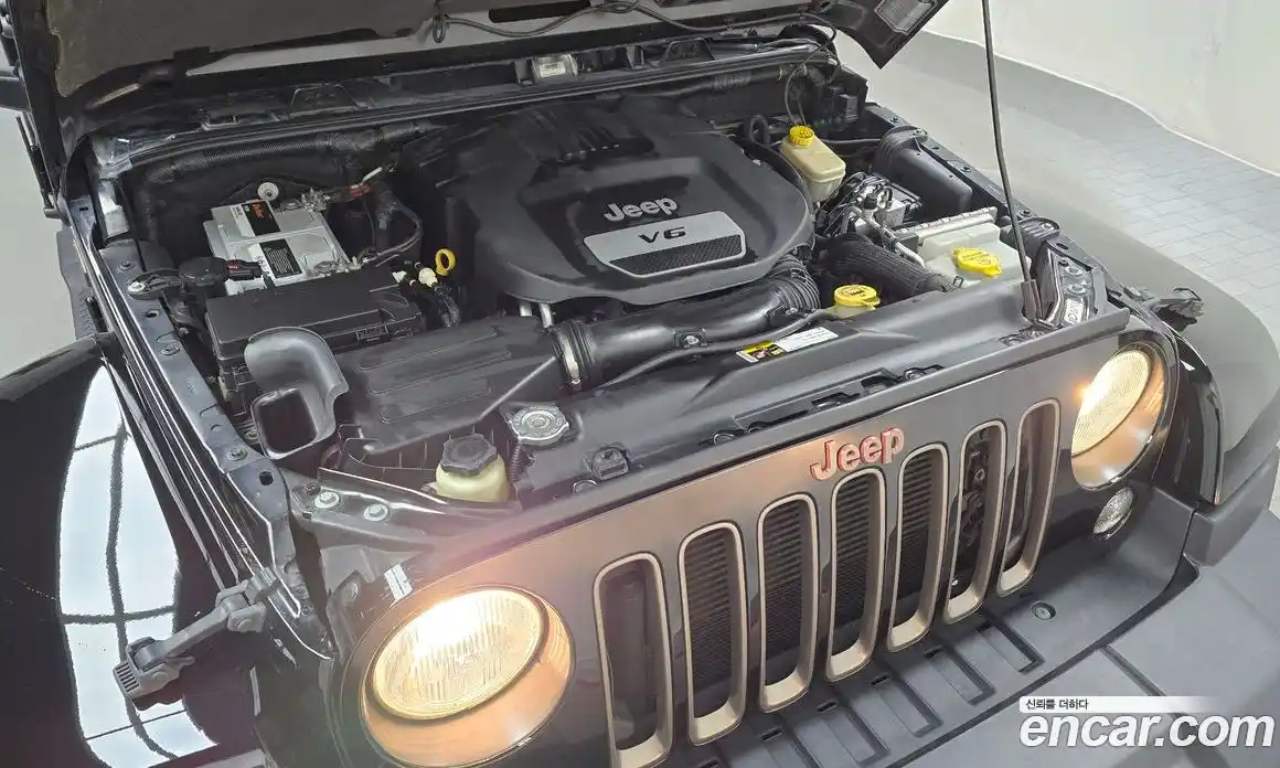 Jeep Wrangler 2016 3.6 автомат (гидро), фото 6