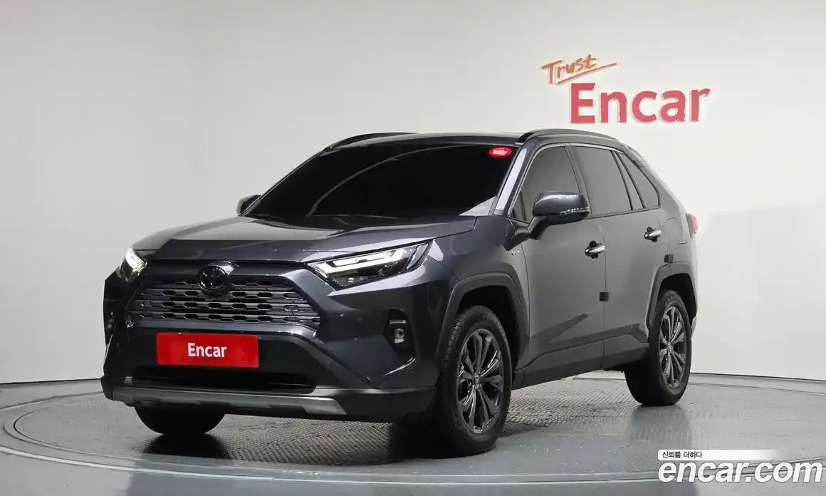 Toyota RAV4 2025 2.5 гидро, фото 1