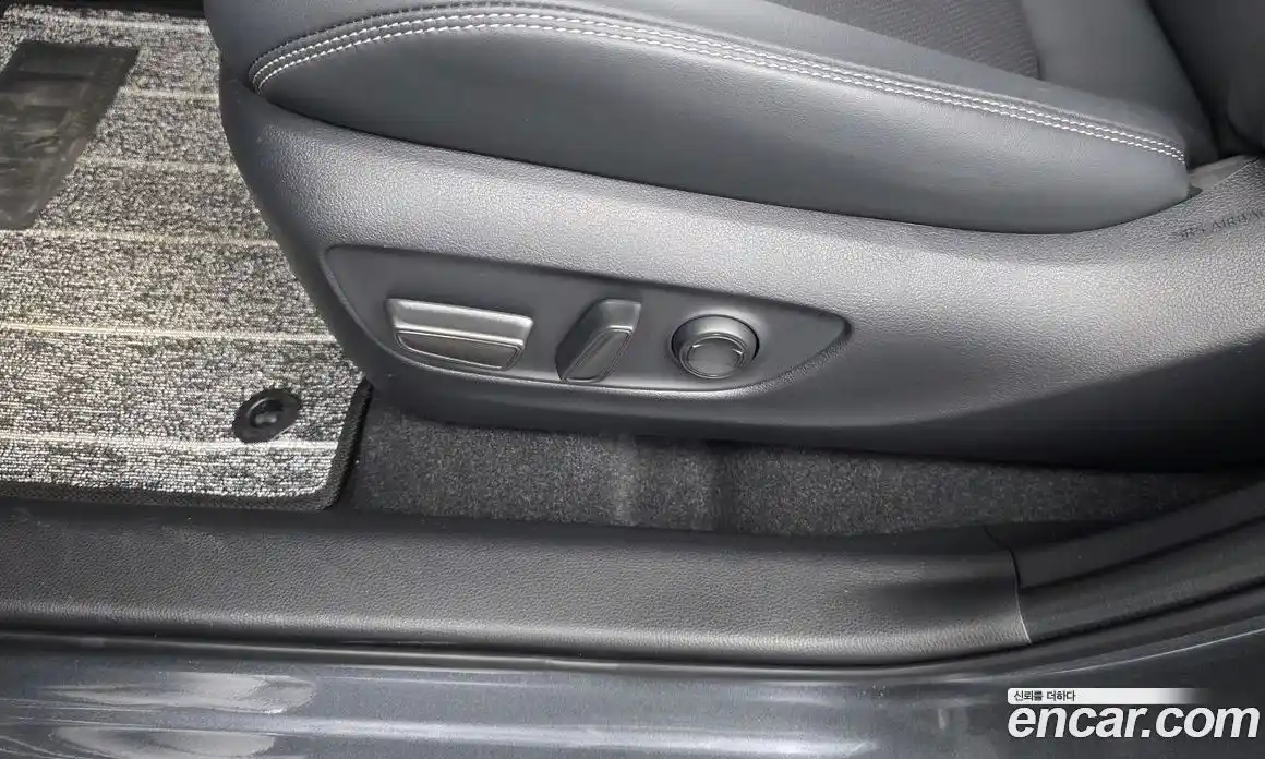Toyota RAV4 2025 2.5 гидро, фото 31