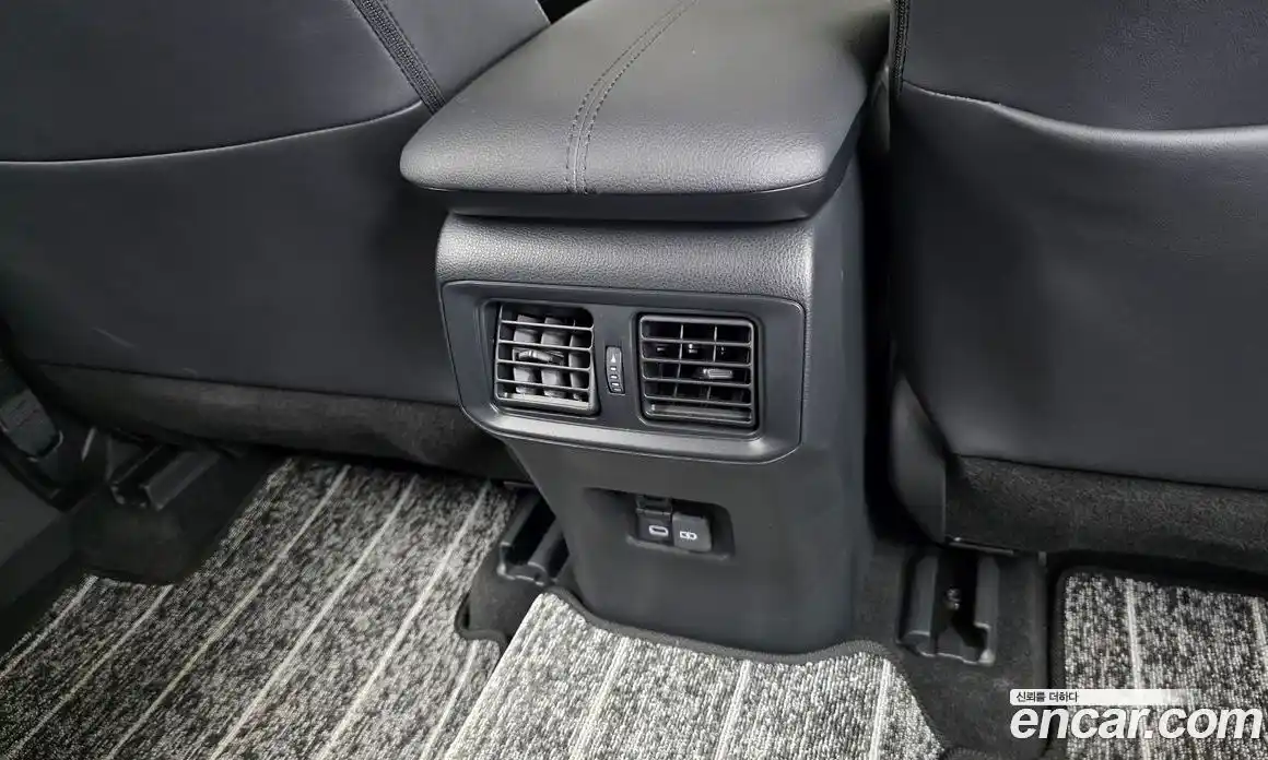 Toyota RAV4 2025 2.5 гидро, фото 32
