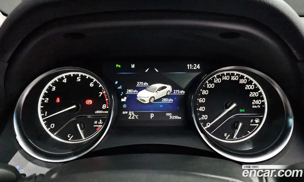 Toyota Camry 2019 2.5 гидро, фото 11