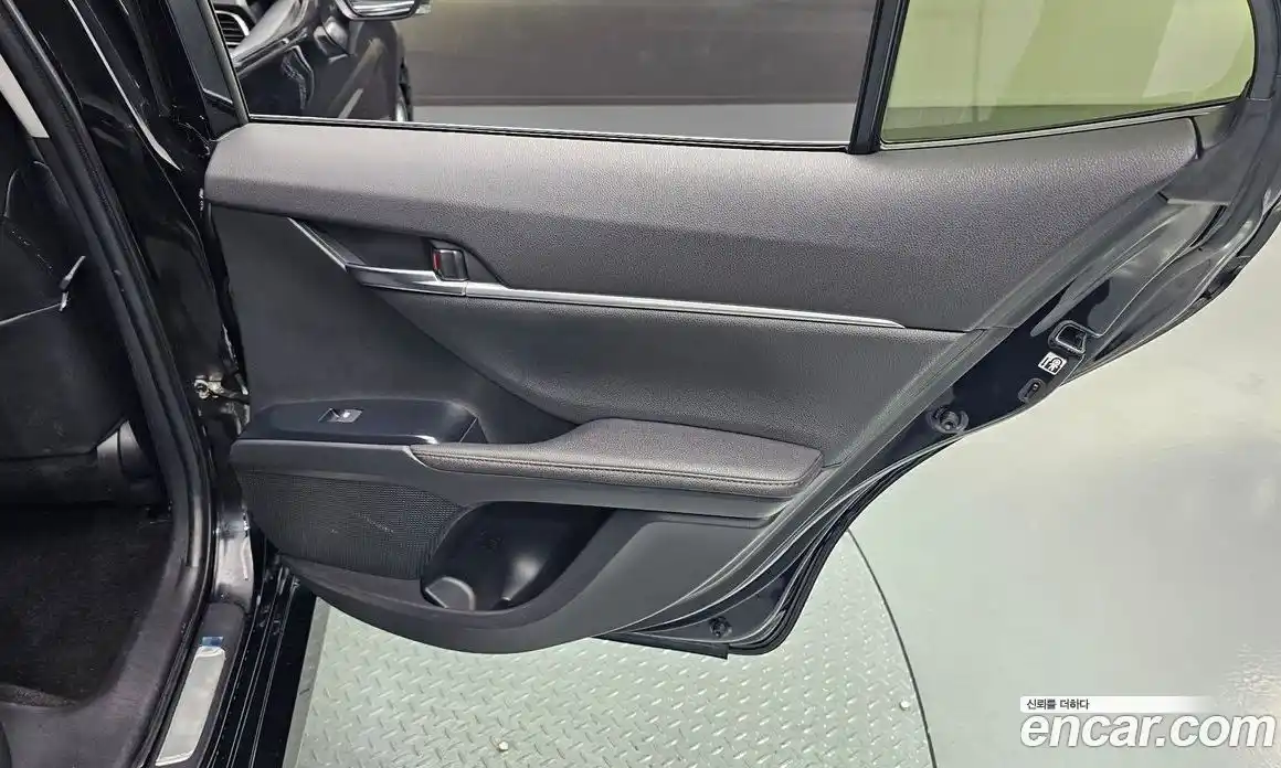 Toyota Camry 2019 2.5 гидро, фото 15