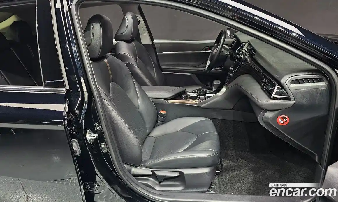 Toyota Camry 2019 2.5 гидро, фото 16