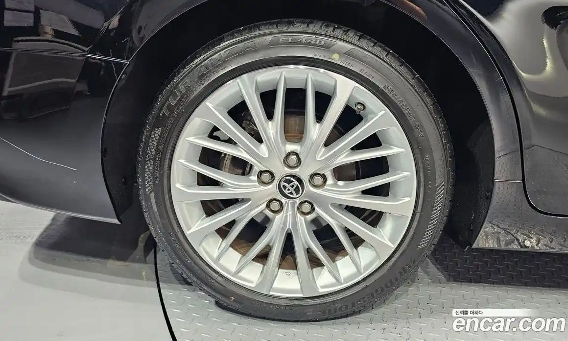 Toyota Camry 2019 2.5 гидро, фото 5