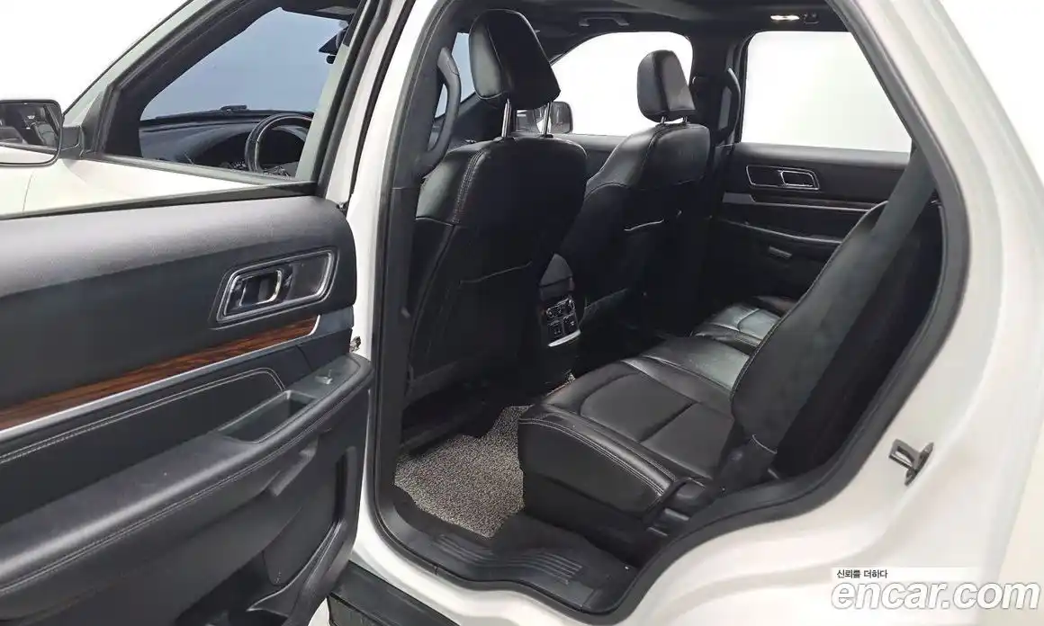 Ford Explorer 2019 2.3 автомат (гидро), фото 18