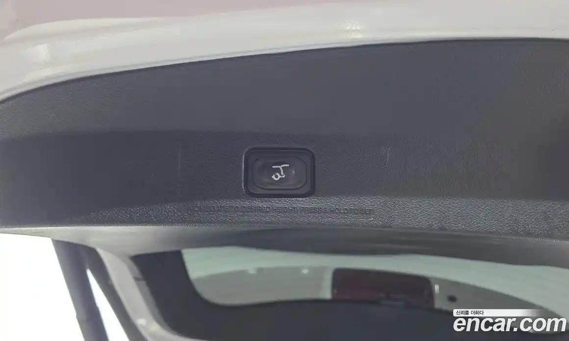 Ford Explorer 2019 2.3 автомат (гидро), фото 24