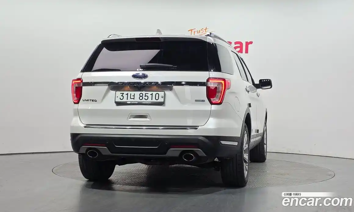 Ford Explorer 2019 2.3 автомат (гидро), фото 4
